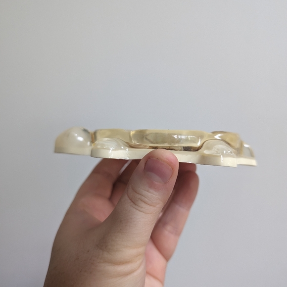 Vintage lucite turtle ashtray TORONTO - Picture 2 of 6